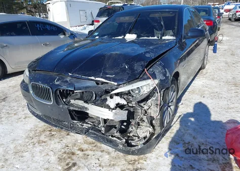 2013 BMW 528I xDrive z USA, uszkodzony, nr VIN WBAXH5C58DD108437